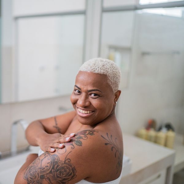 Menopausal-skincare-routine-anti-aging