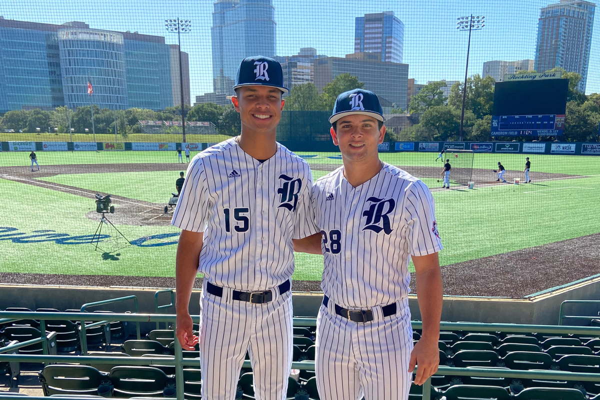 PEN TO PAPER: Pearland’s Mader-Cooper and Castañeda sign to Rice