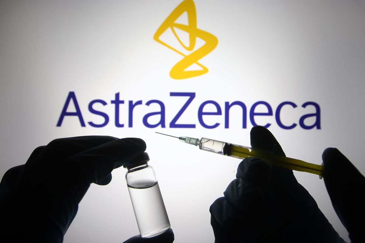 Maxi causa in Uk contro Astrazeneca: «Vaccino inefficace e non sicuro»