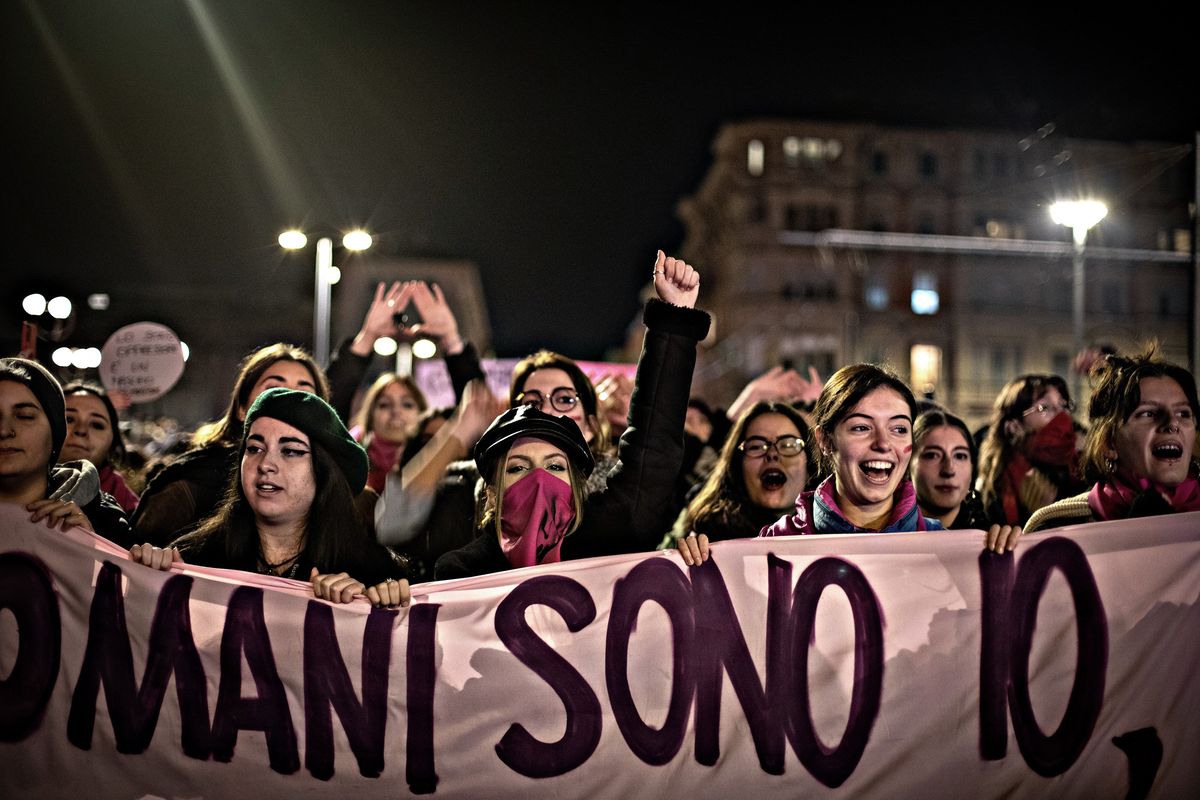 Altro che patriarcato, questa è lotta alla famiglia