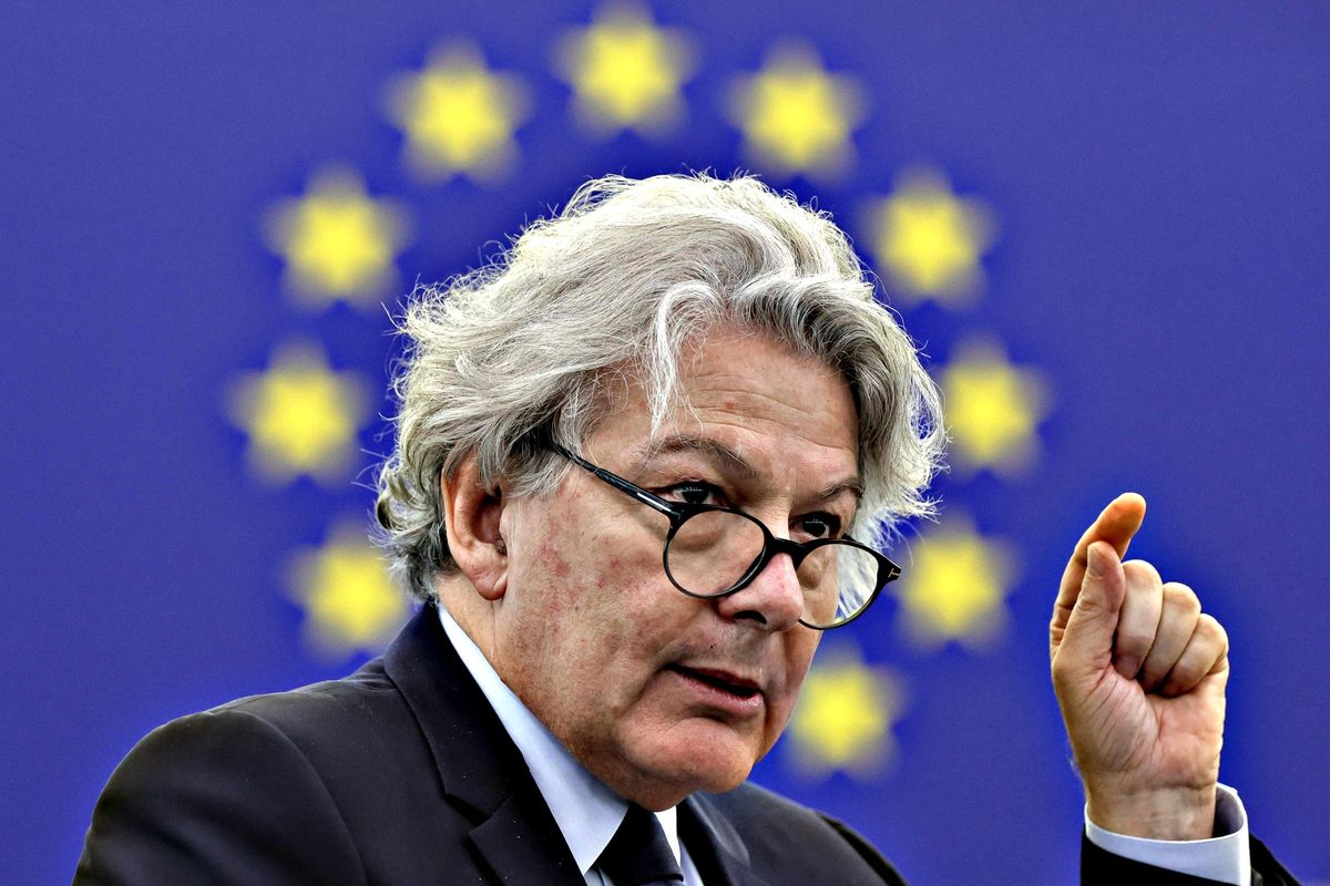 L’Ue recluta i «guardiani» dell’online per indottrinare i ragazzi in classe