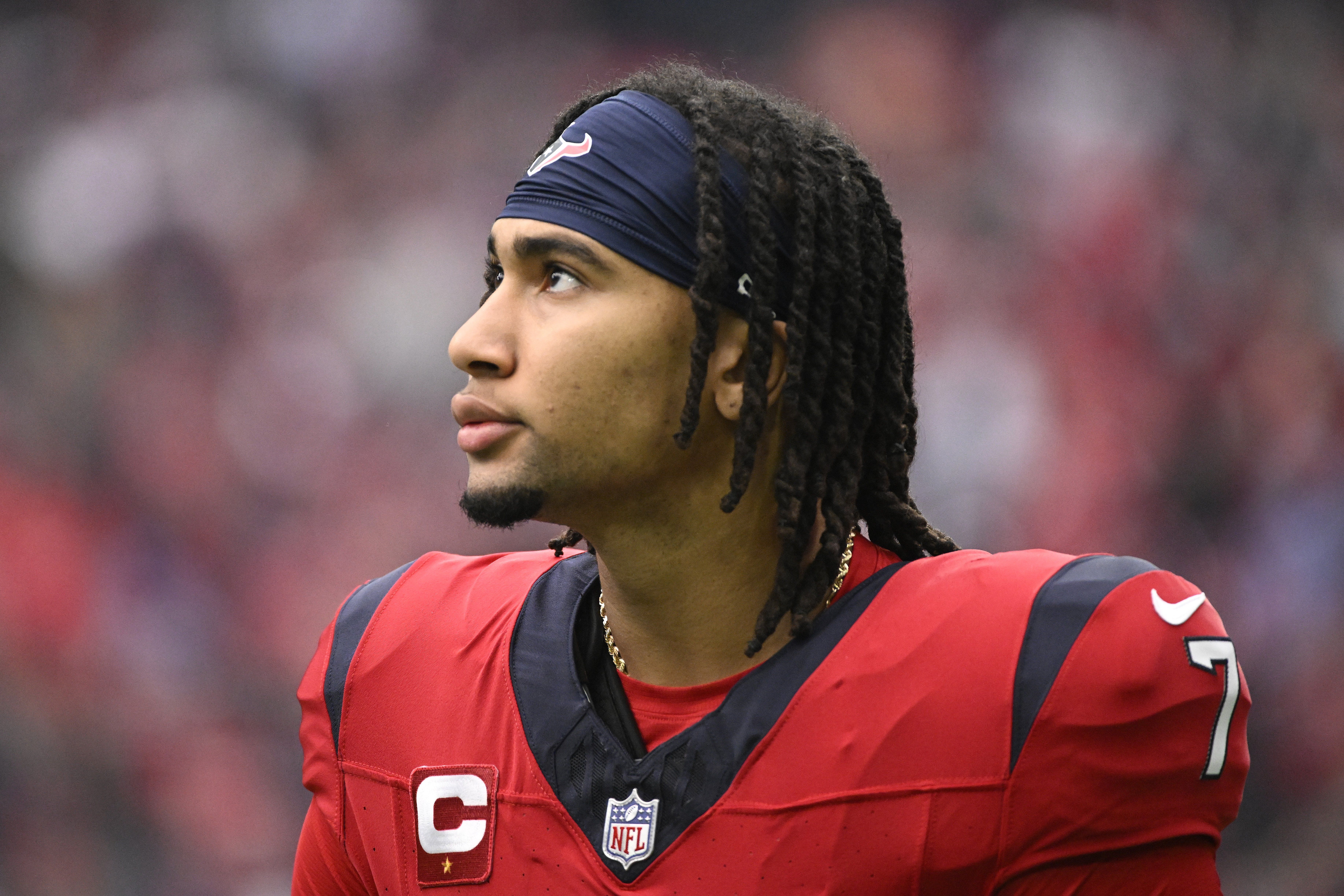 Texans miss late field goal as Jags hold on for 24-21 win