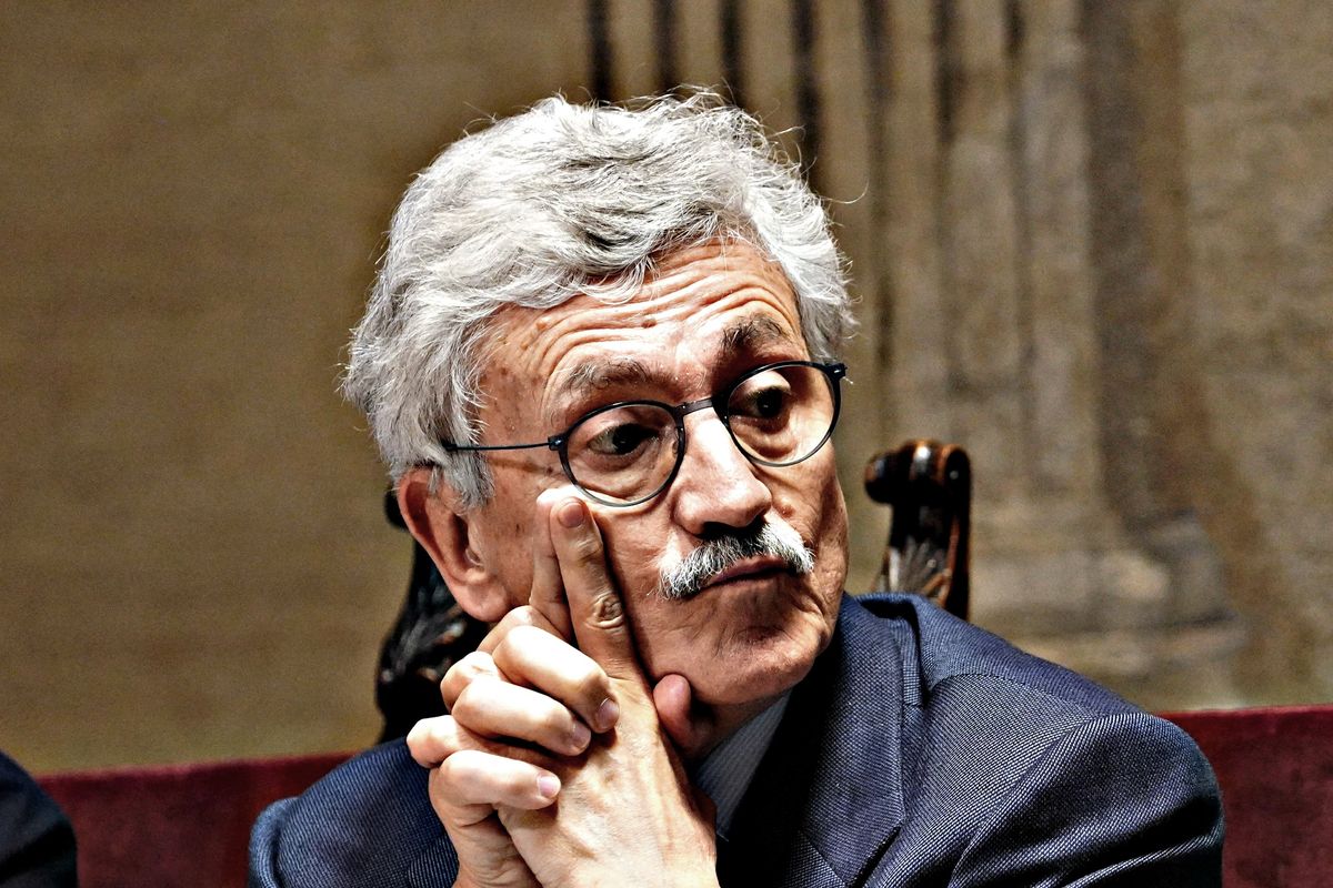 D’Alema torna in pista. Ora fa il consulente d’affari del bancarottiere Intrieri