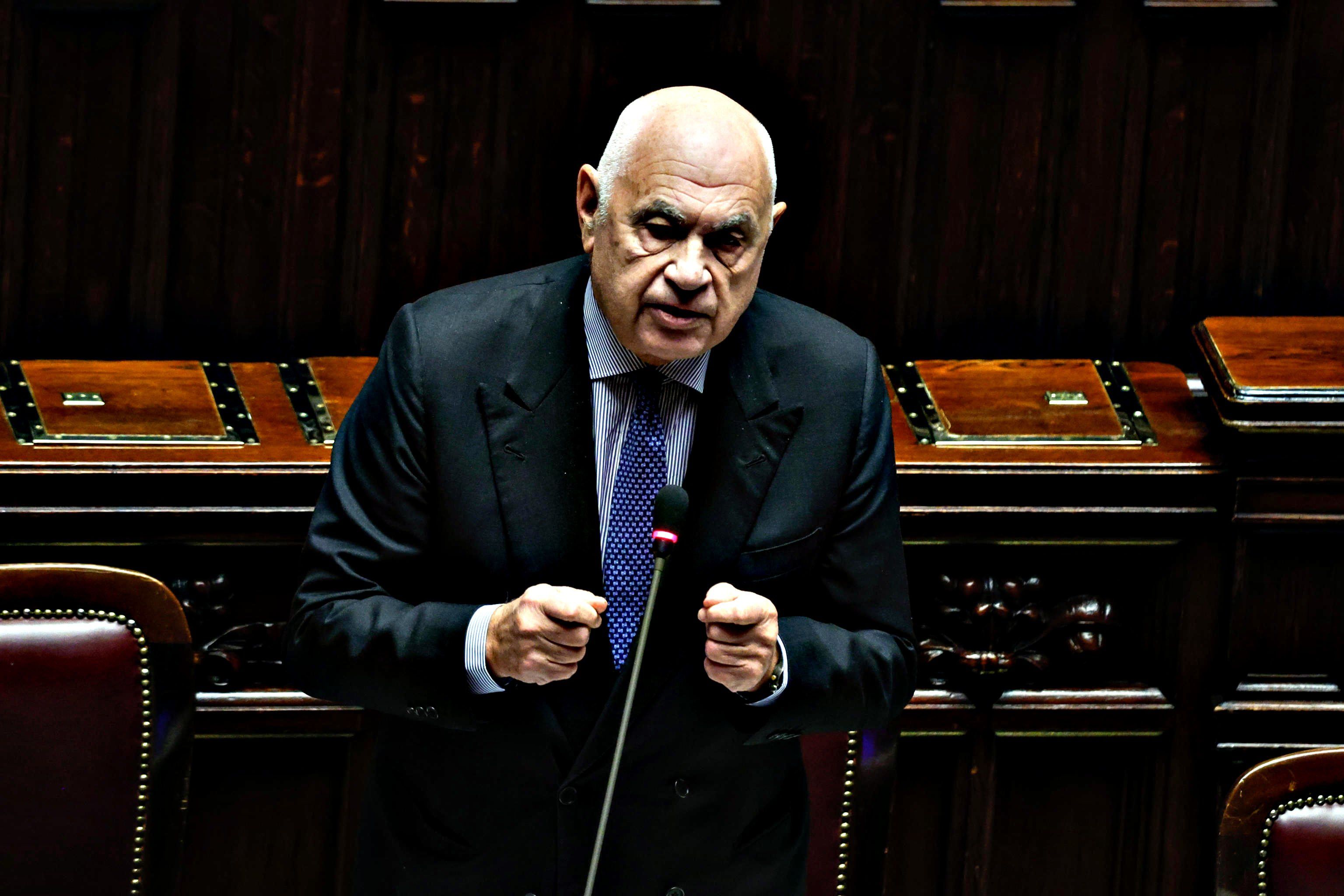 Pagelle ai magistrati, ma niente test. Chigi approva la bozza di riforma