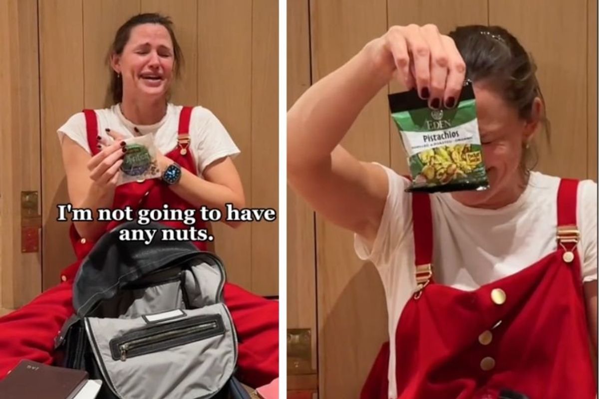 jennifer garner, jennifer garner tiktok, celebrity bag, snacks, nut snacks