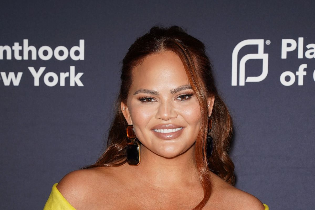 Chrissy Teigen's Crush on Beyoncé Is So Wholesome and Humanizing