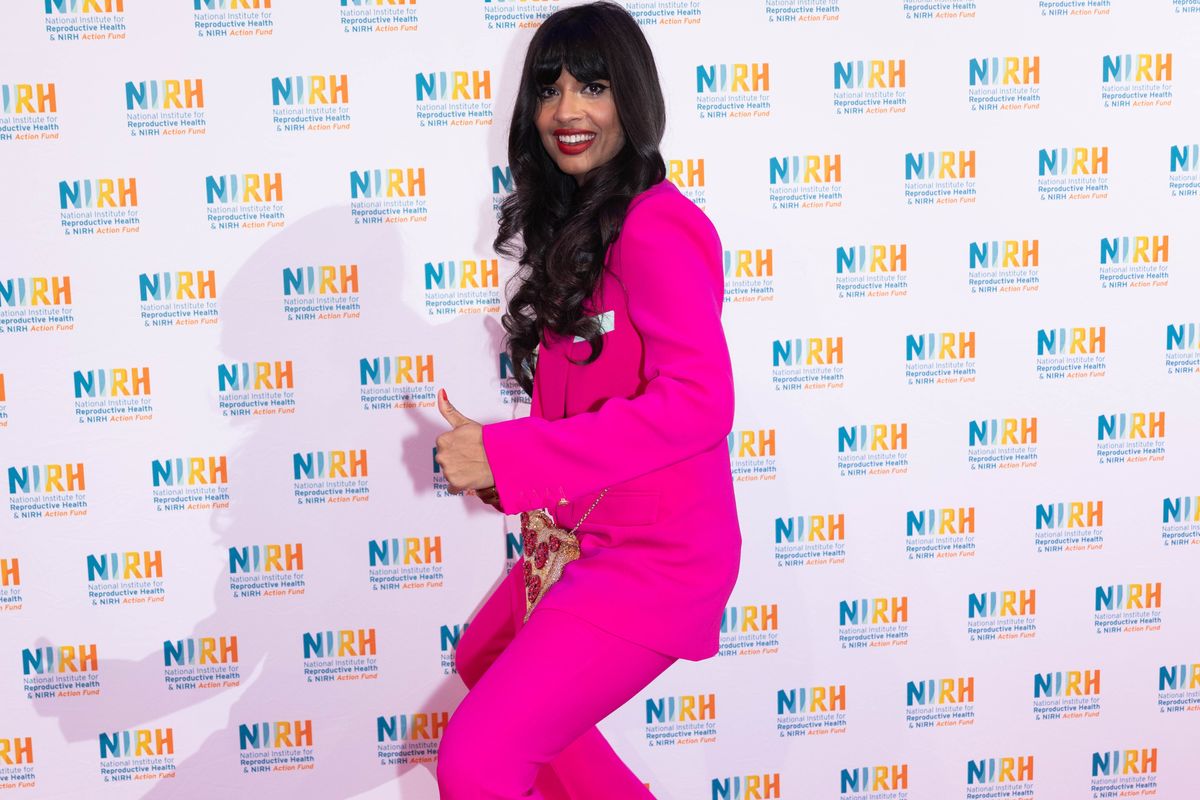 Is Jameela Jamil Queerbaiting (Even Though She's Queer)?