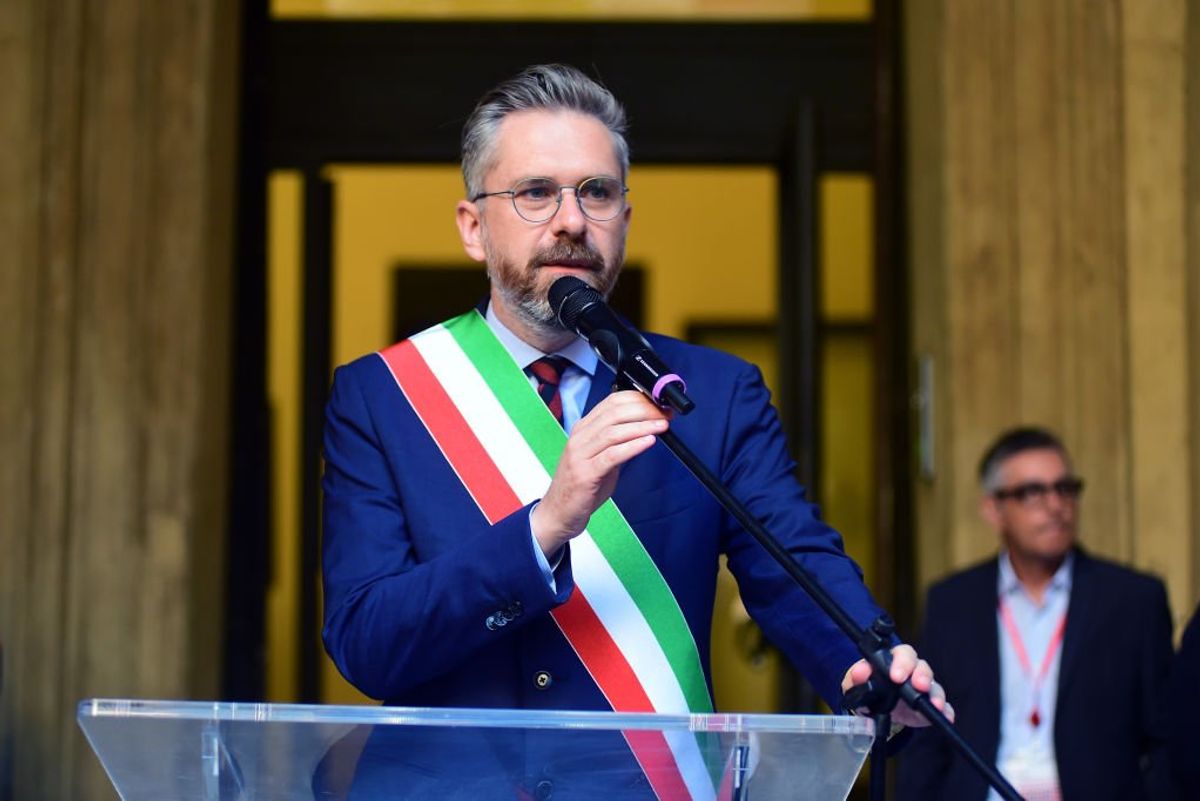 Il sindaco pd licenzia gli ingegneri che hanno lanciato l’sos per la torre