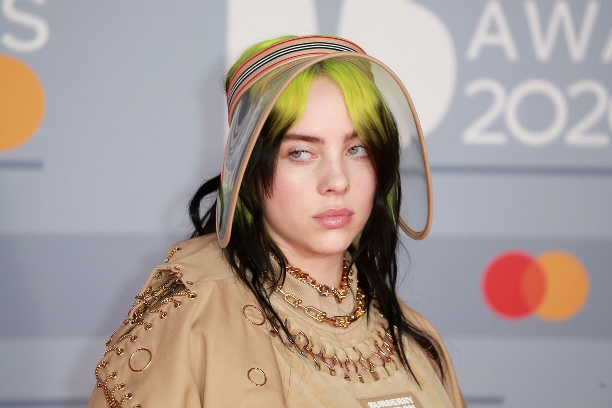 Billie Eilish Doesn't Think You Should Care That Drake Texts Her