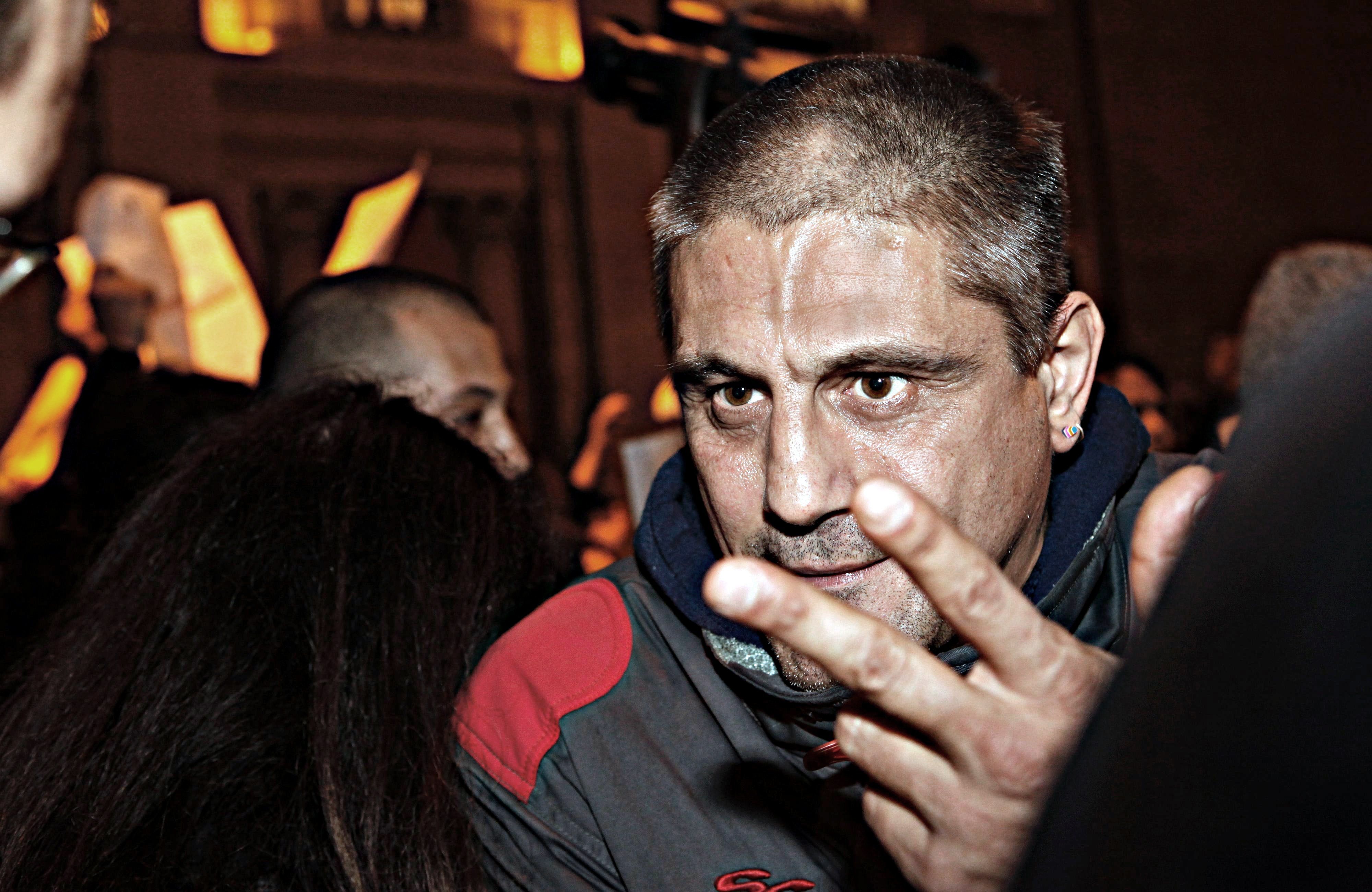 «Tutti i vescovi sono in mano a Tarzan». La chat degli imputati elogia don Bolletta