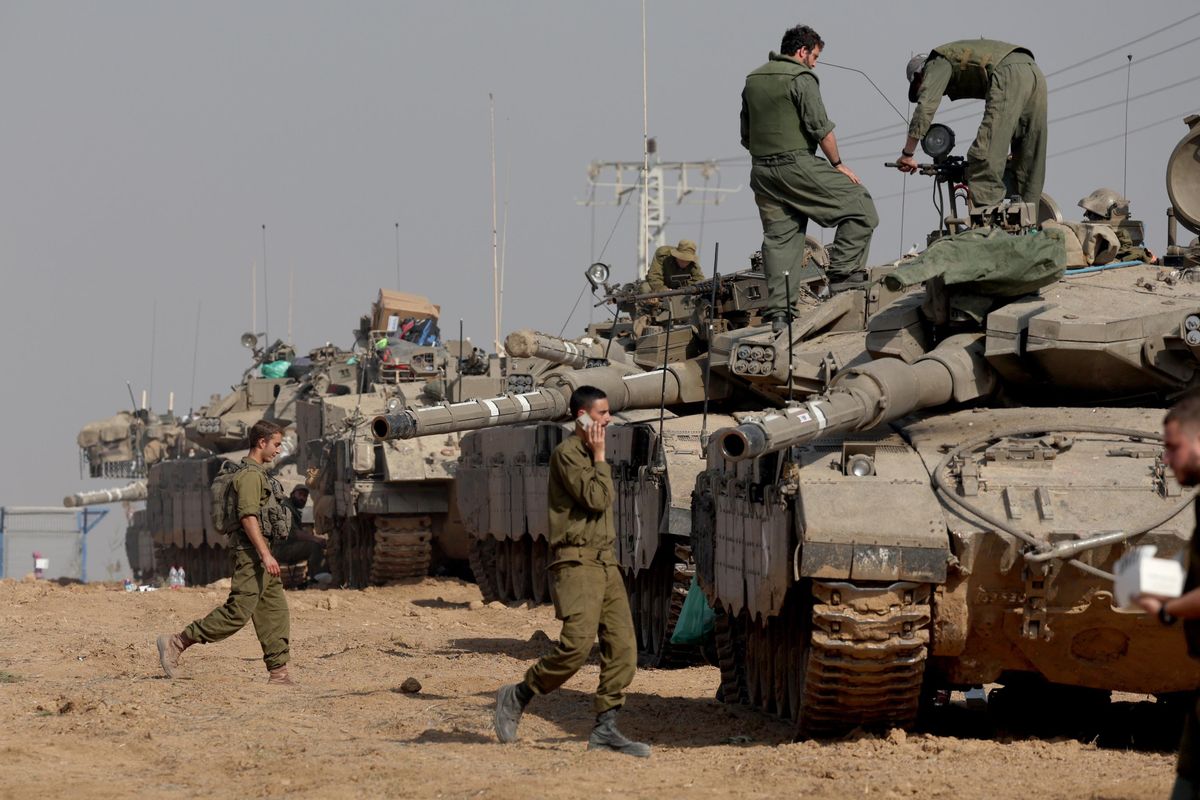Raid a tappeto e tank nel Sud di Gaza. Usa al lavoro col Qatar per gli ostaggi