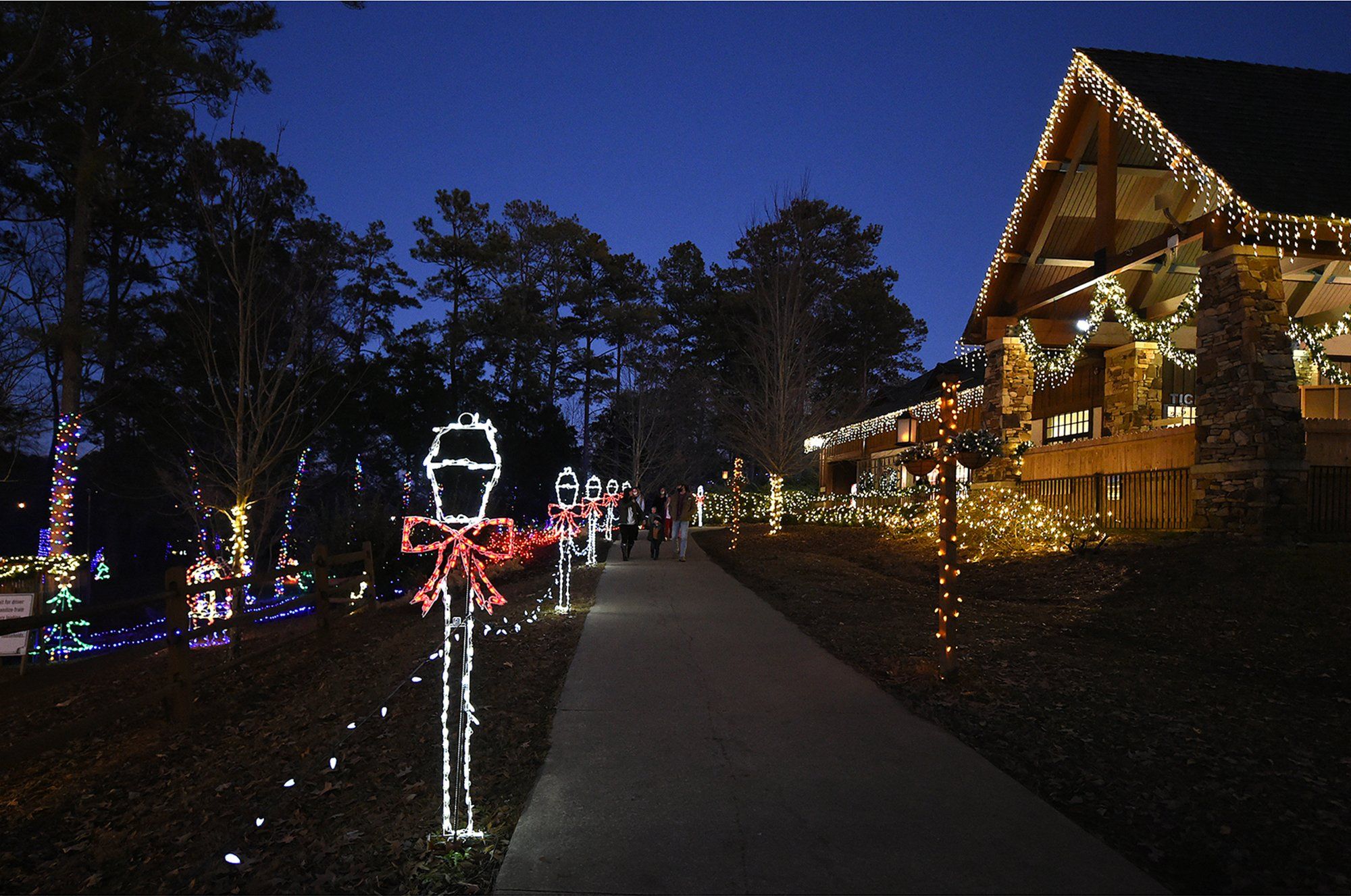 11 Things Southerners Do At Christmas Time - It's A Southern Thing