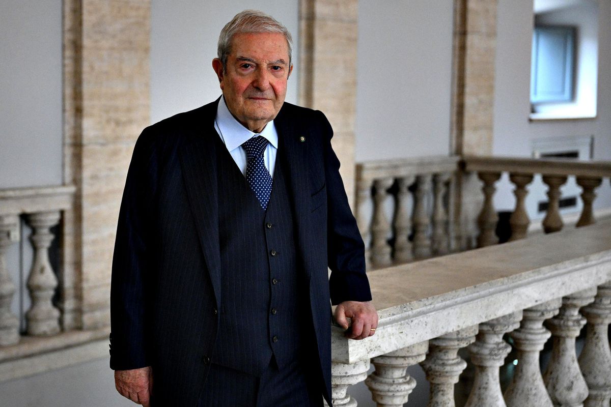 Barbera eletto a capo della Consulta. E Fassino esulta: «Premio politico»