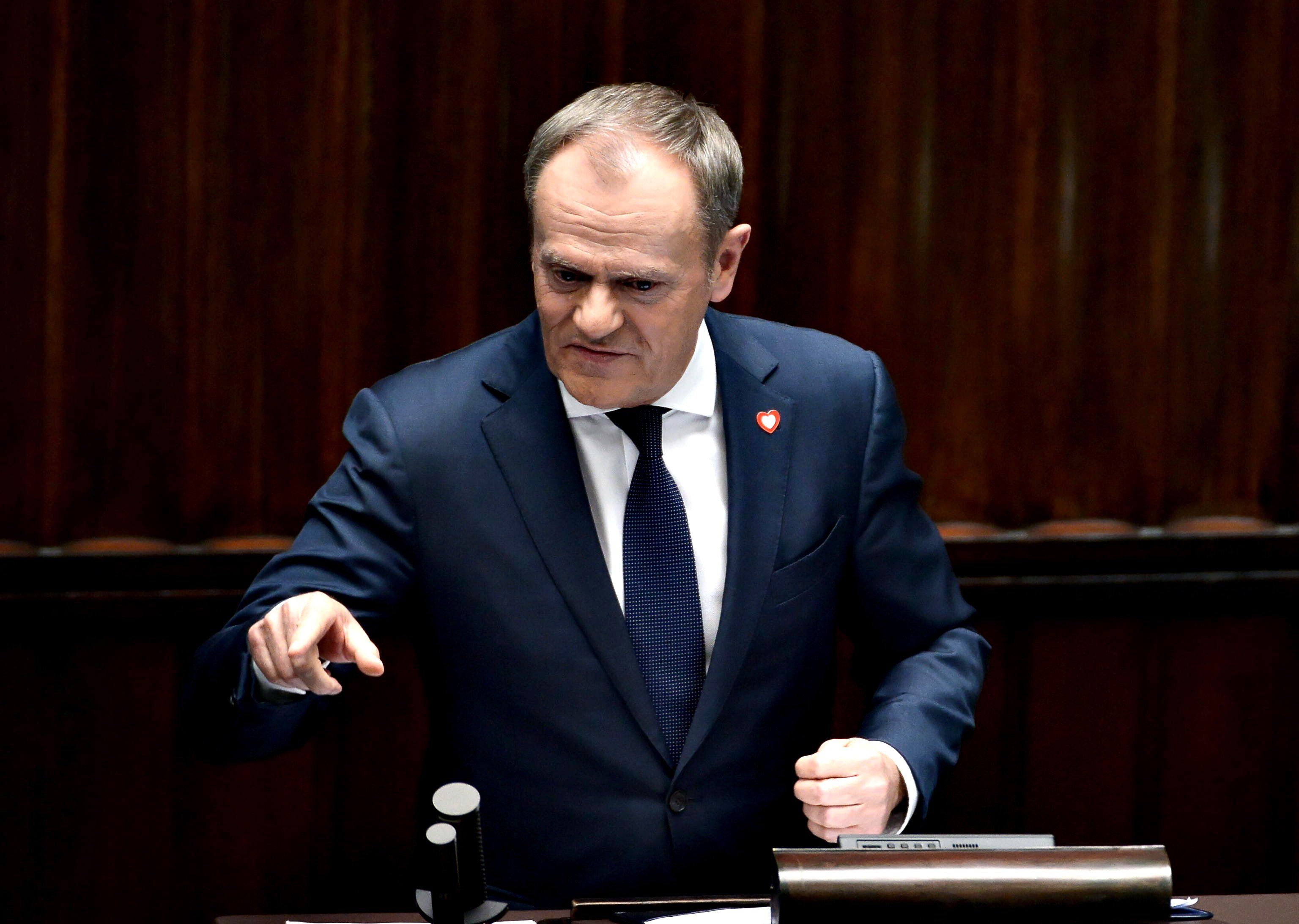 Tusk premier, progressisti in estasi. Un camaleonte utile solo per Berlino