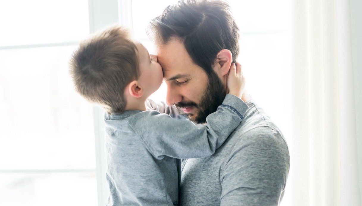 Salviamo i padri da chi vuole «rieducarli»