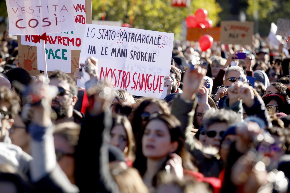 C’è un «patriarcato» che non indigna: quello degli immigrati