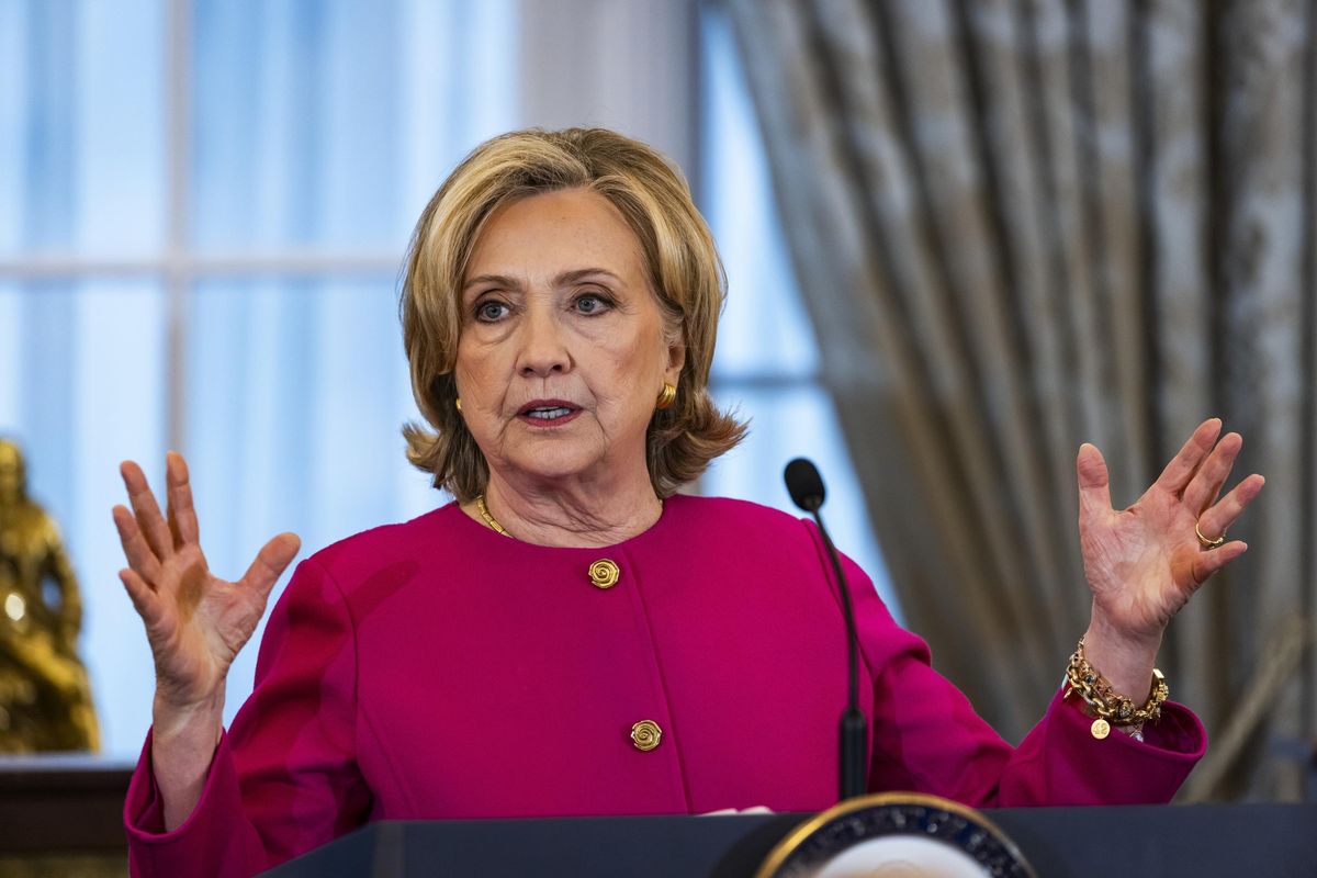 Quella mano della Clinton dietro il Russiagate