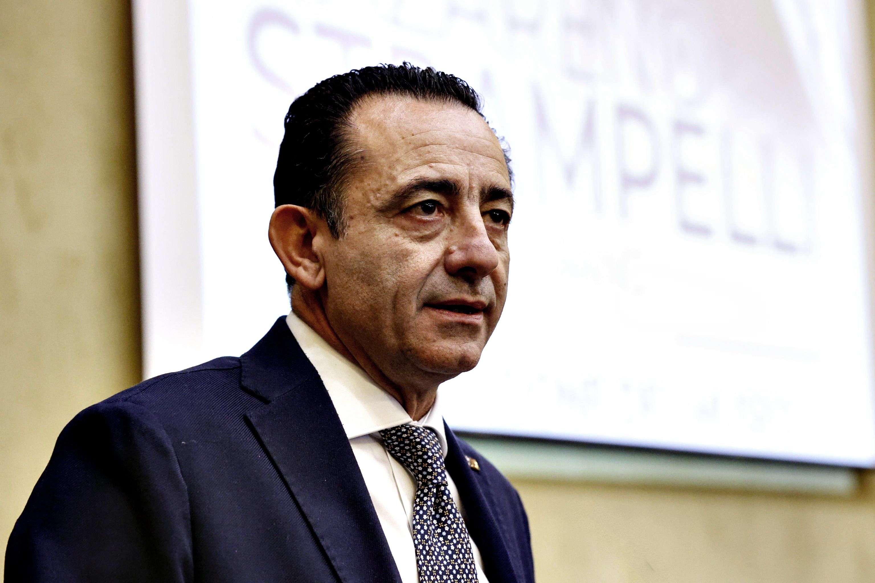 Chiusa l’era delle coop alla Camera. Ma Dem e grillini tifano precariato