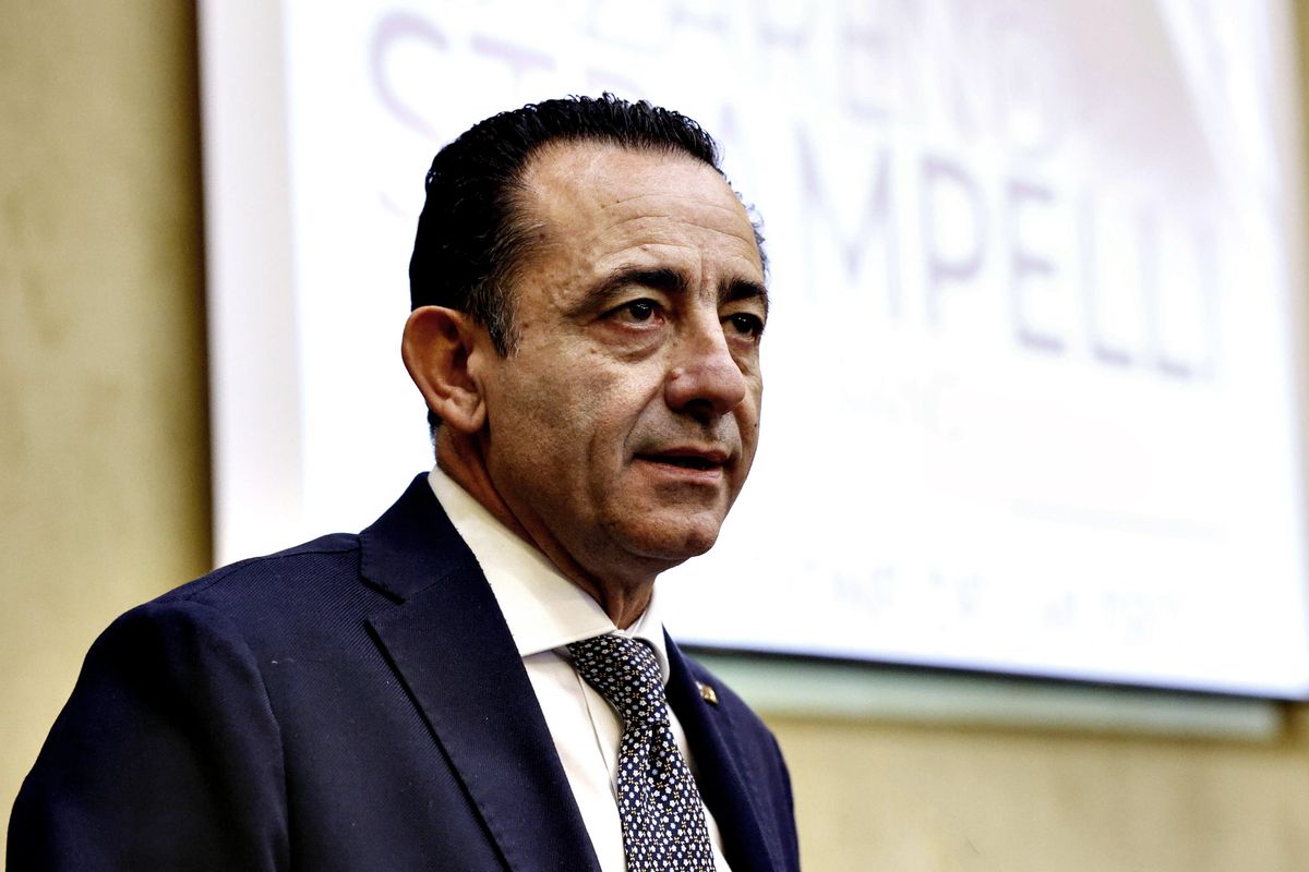 Chiusa l’era delle coop alla Camera. Ma Dem e grillini tifano precariato