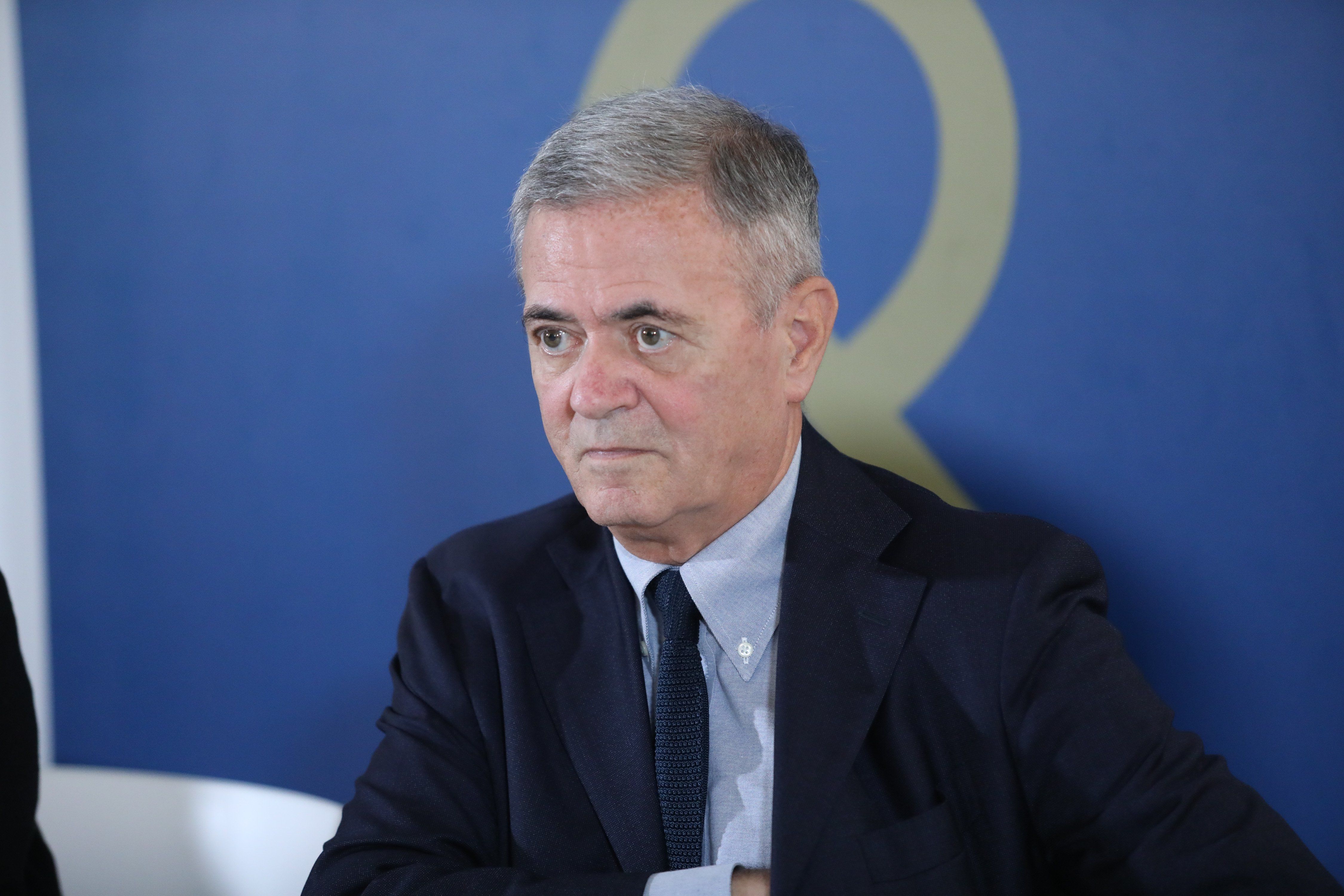 «Rep» ora si mette a rimpiangere il Cav pur di regalare il suo partito alla Schlein