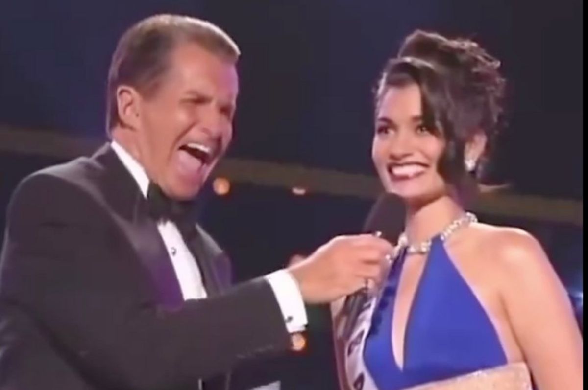 Brook Lee, Miss USA 1997, answering a question at the Miss Universe pageant