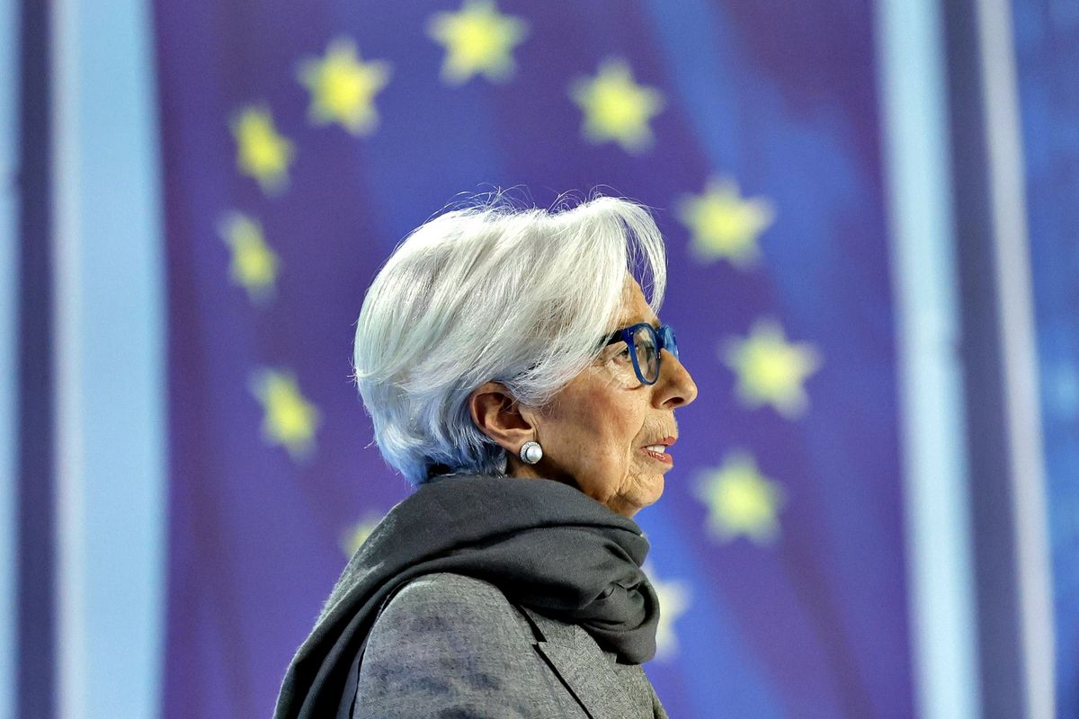 Anziché fare il suo lavoro alla Bce, la Lagarde si schiera contro Trump