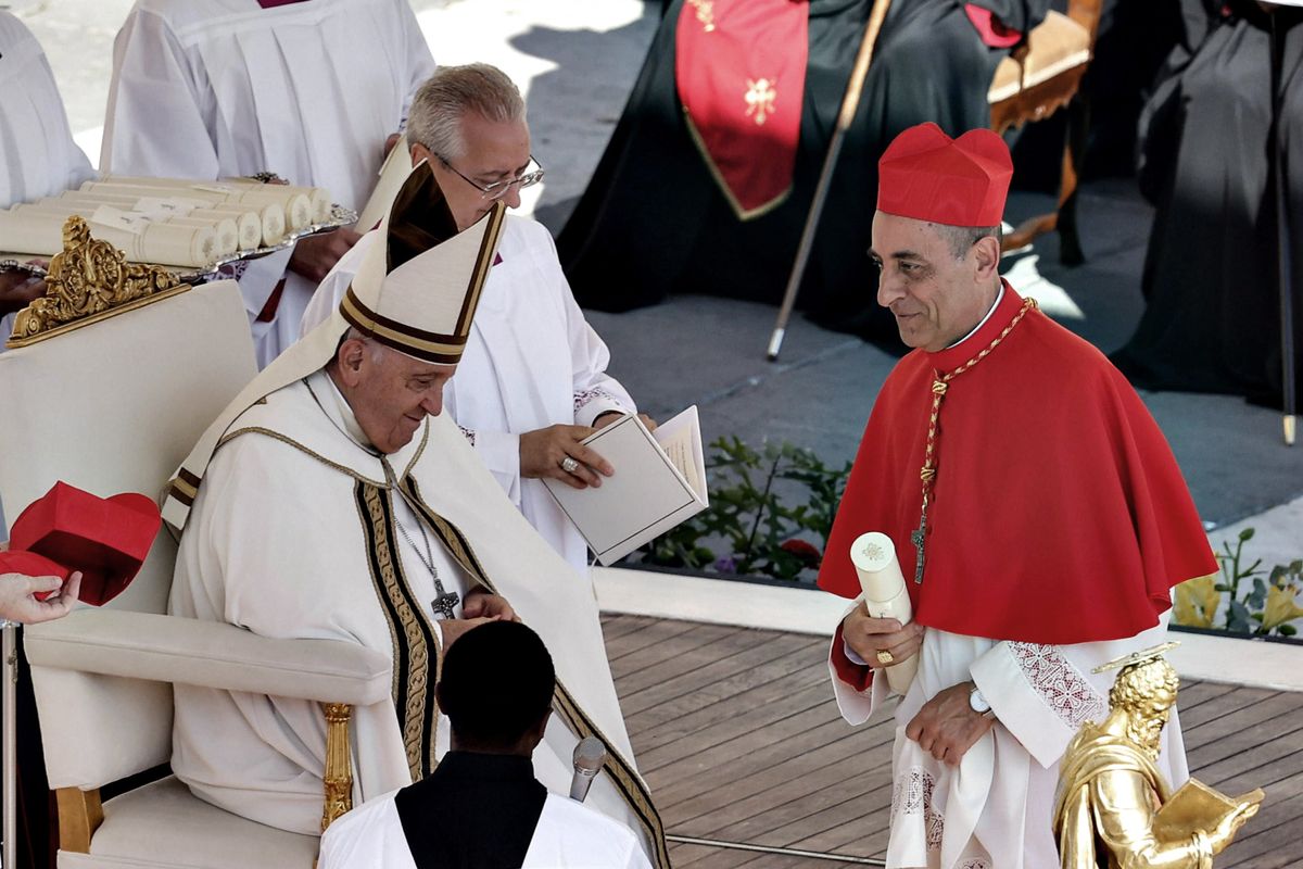 Altro pasticcio del Vaticano sulle benedizioni ai gay: «Durino solo 10-15 secondi»