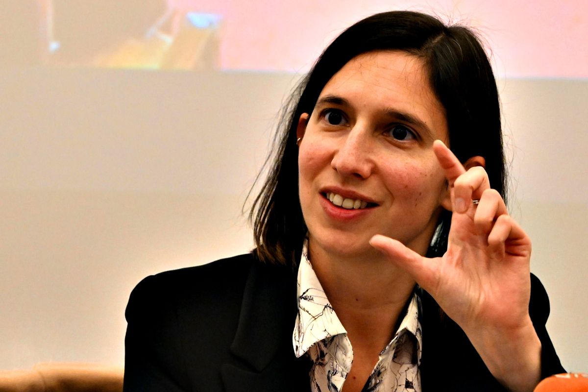 Un fantasma si aggira per la Camera: Elly Schlein