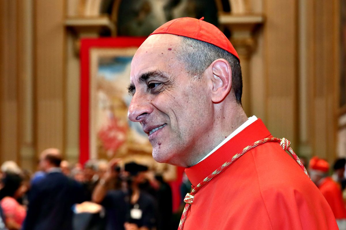 Il libro porno del cardinale che benedice le coppie gay