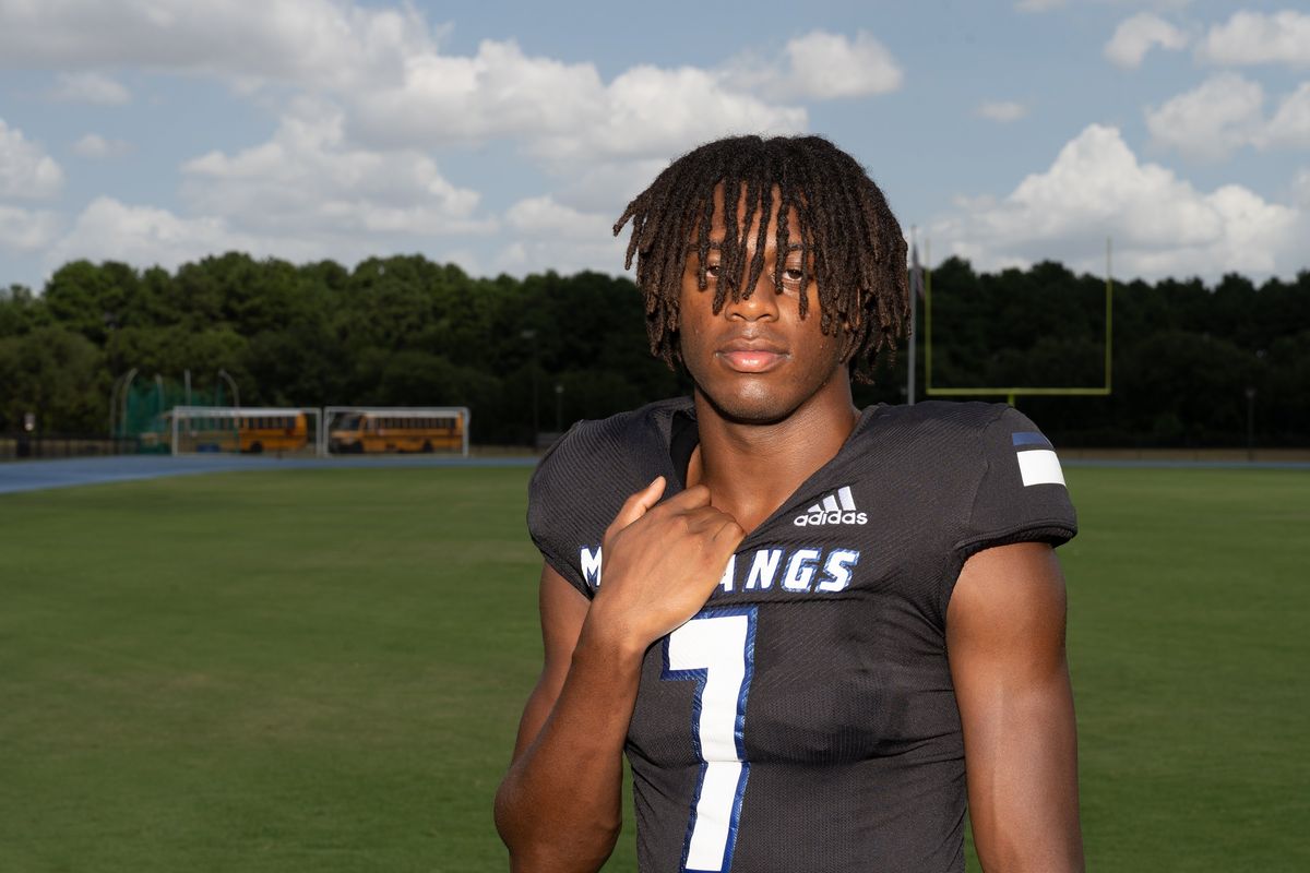 READY FOR TAKEOFF: Elie-Stuart Signs to Air Force in final stretch with Houston Christian
