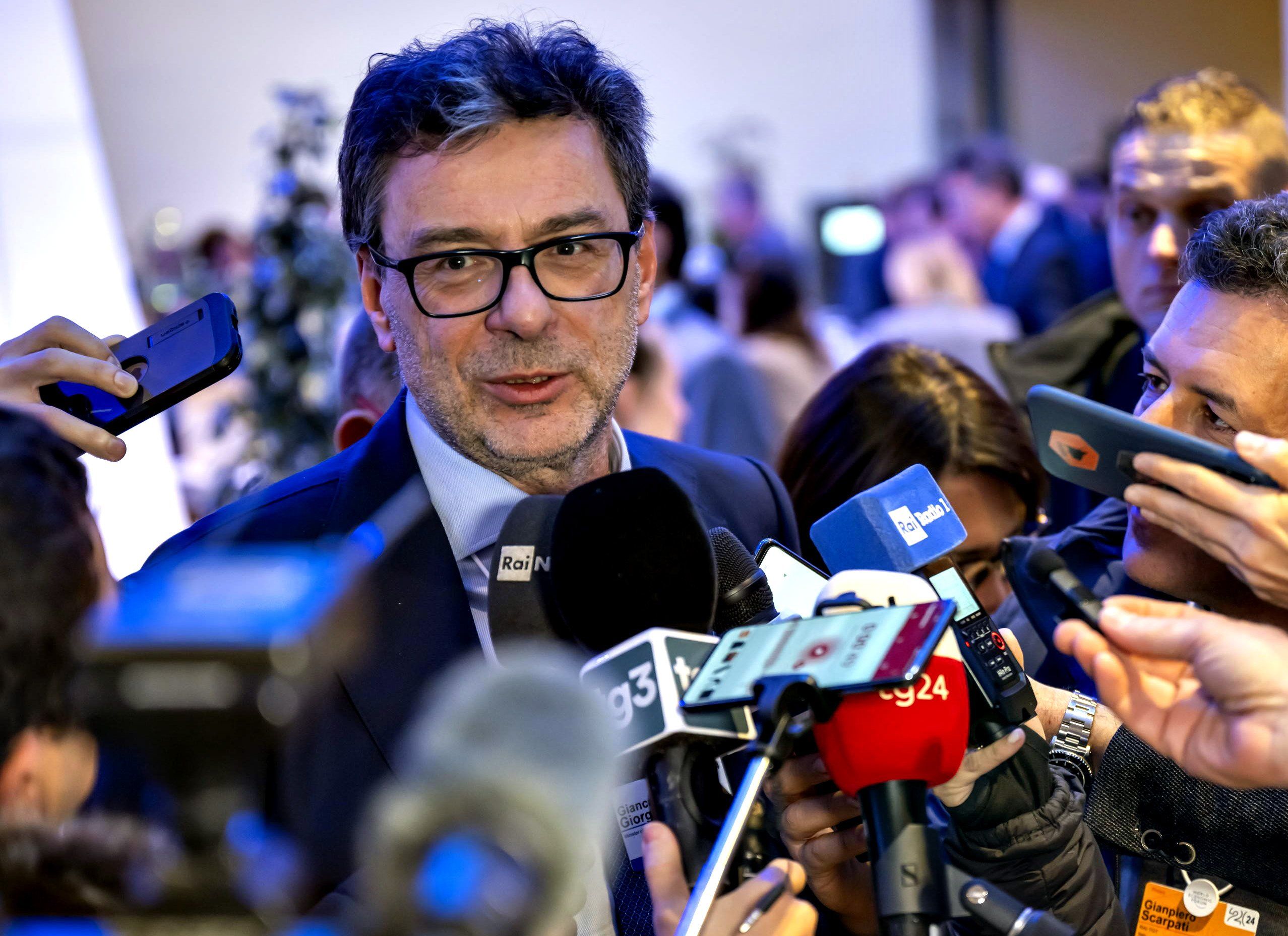 Un piano di mega dismissioni statali per ridurre il debito e rilanciare il Pil