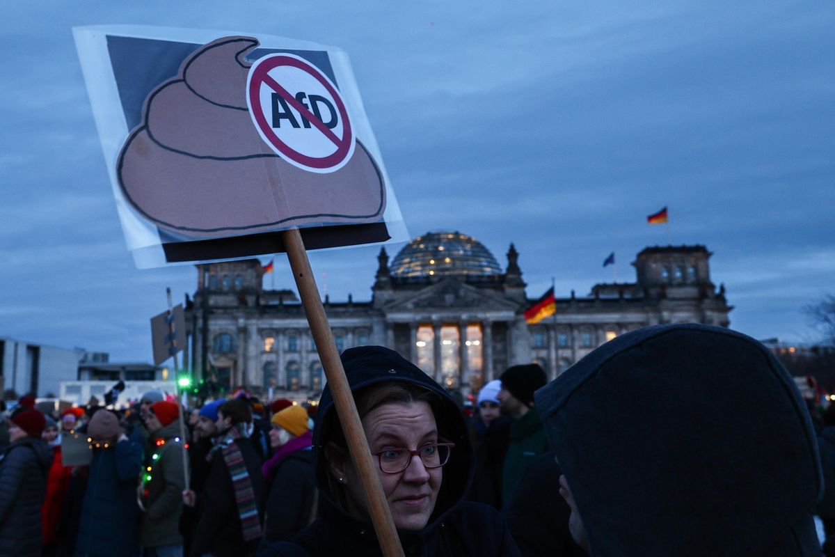 È ufficiale: in Germania caccia aperta all’Afd