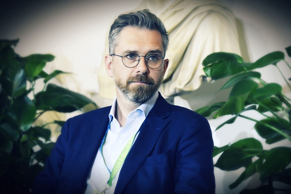 Sui 30 all’ora scatta l’indottrinamento in aula