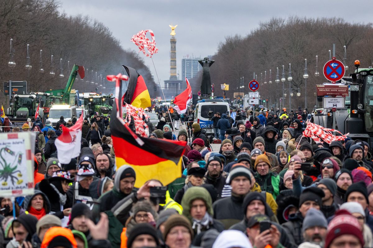 Ultimatum degli agricoltori a Scholz: «Vogliamo risposte entro venerdì»