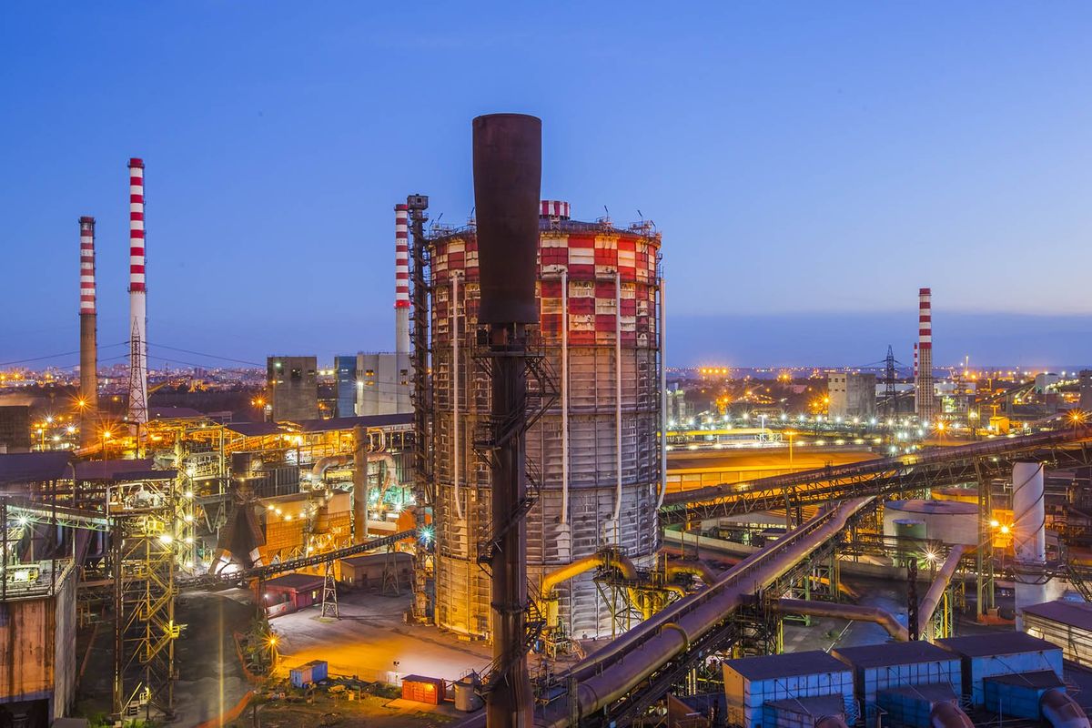 Decreto per tenere in vita l’ex Ilva. Trattativa in salita con gli indiani