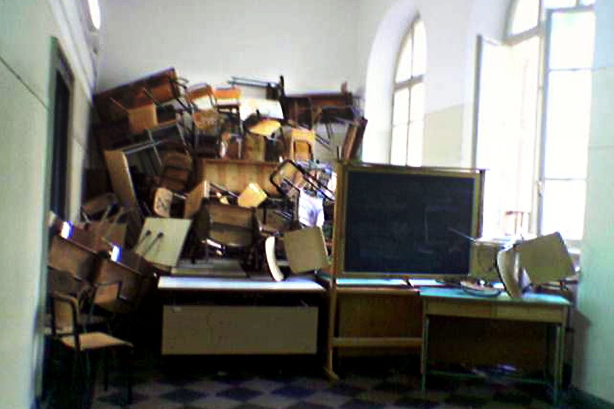 Prima okkupano, poi frignano se arriva il conto