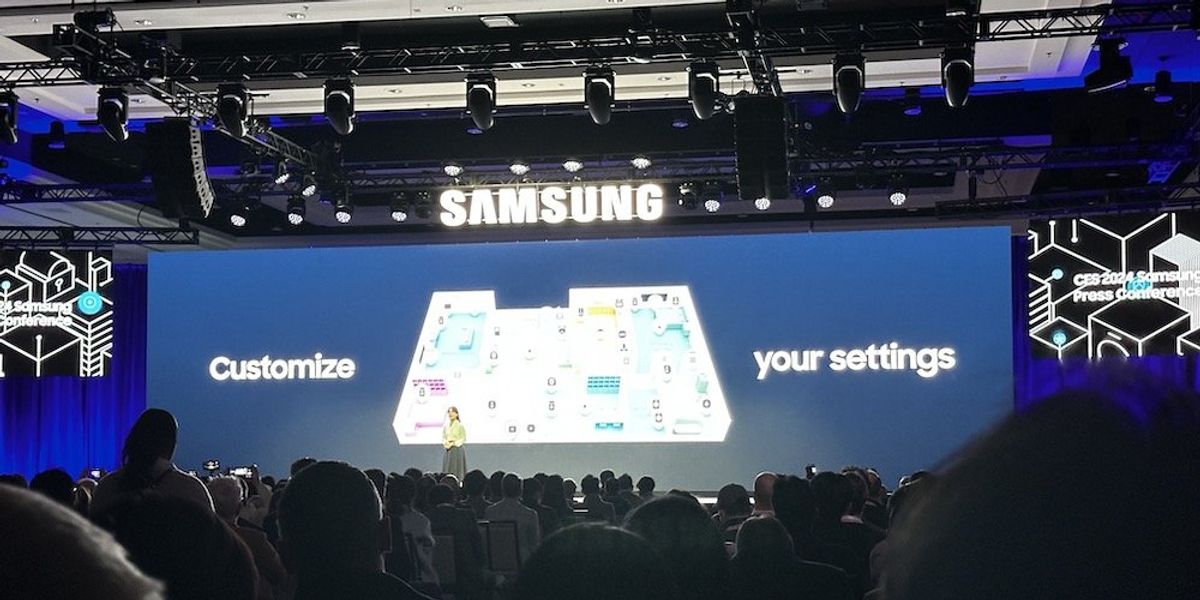 a photo from Samsung press conference at CES Show 2024 showing SmartThings Map View feature