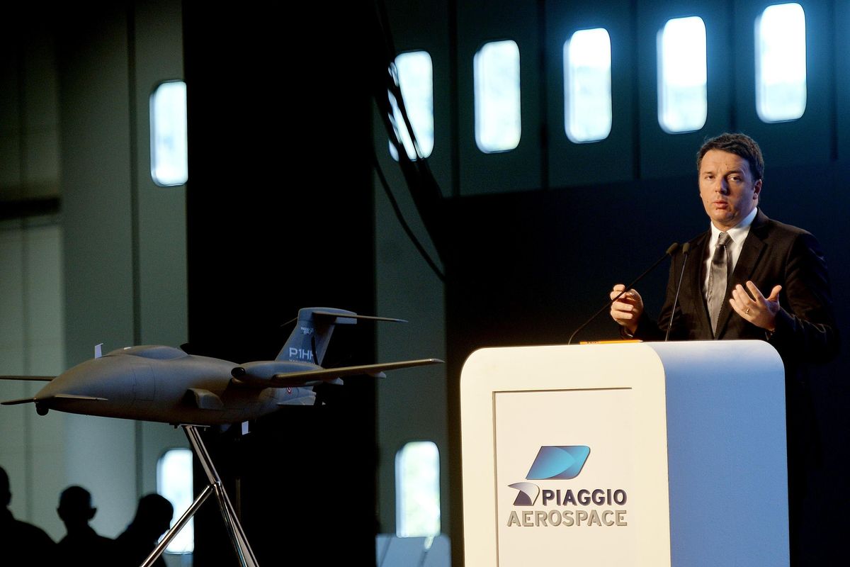 Dopo le tempeste con Renzi e Pinotti, gli emiratini mollano gli aerei Piaggio