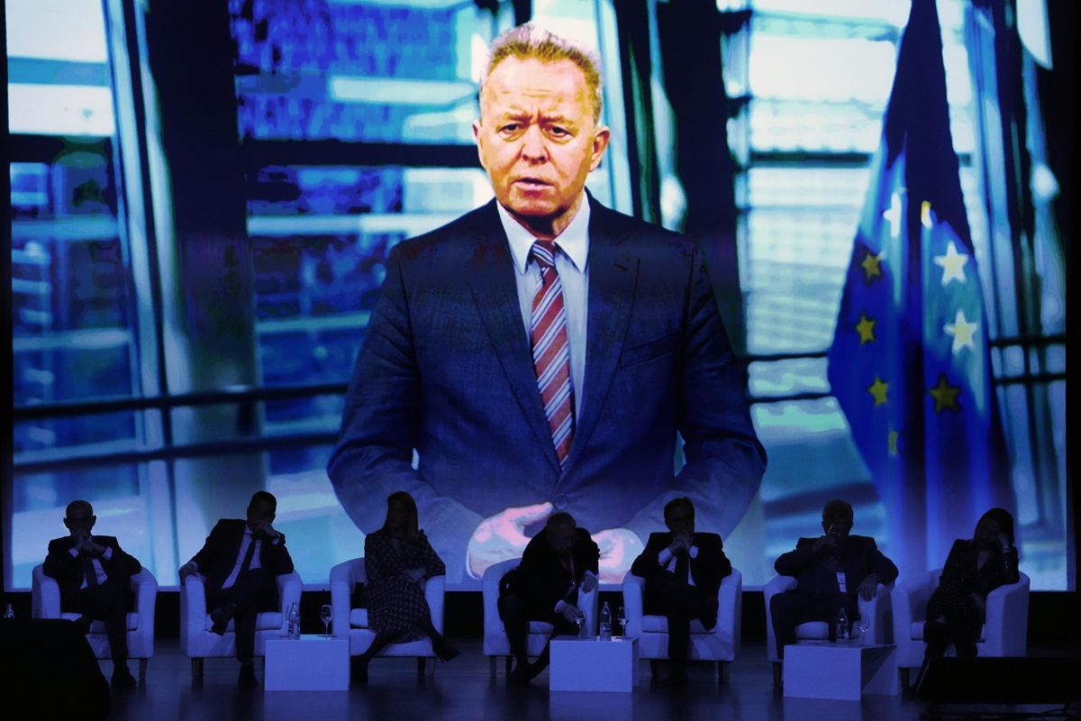 Carne finta, l’Ue congela il no di Roma