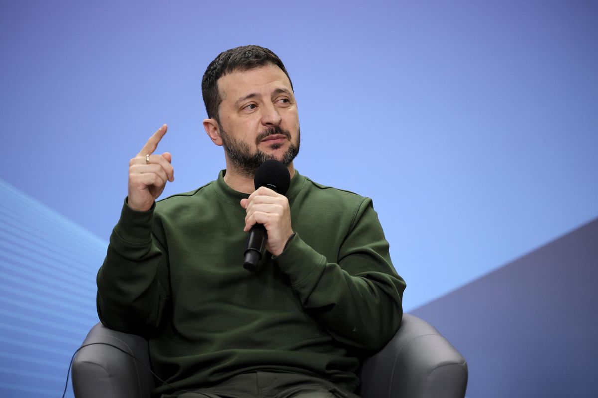 Gli Usa a Zelensky: ti diamo altri soldi ma lascia perdere i territori occupati