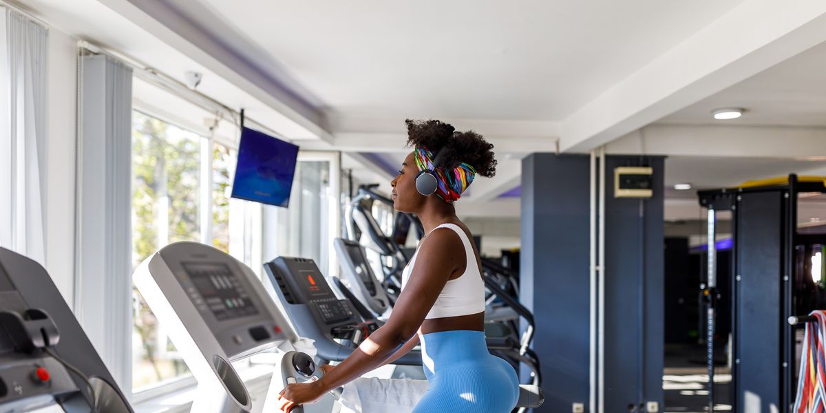 Walking Backwards On The Treadmill Benefits xoNecole