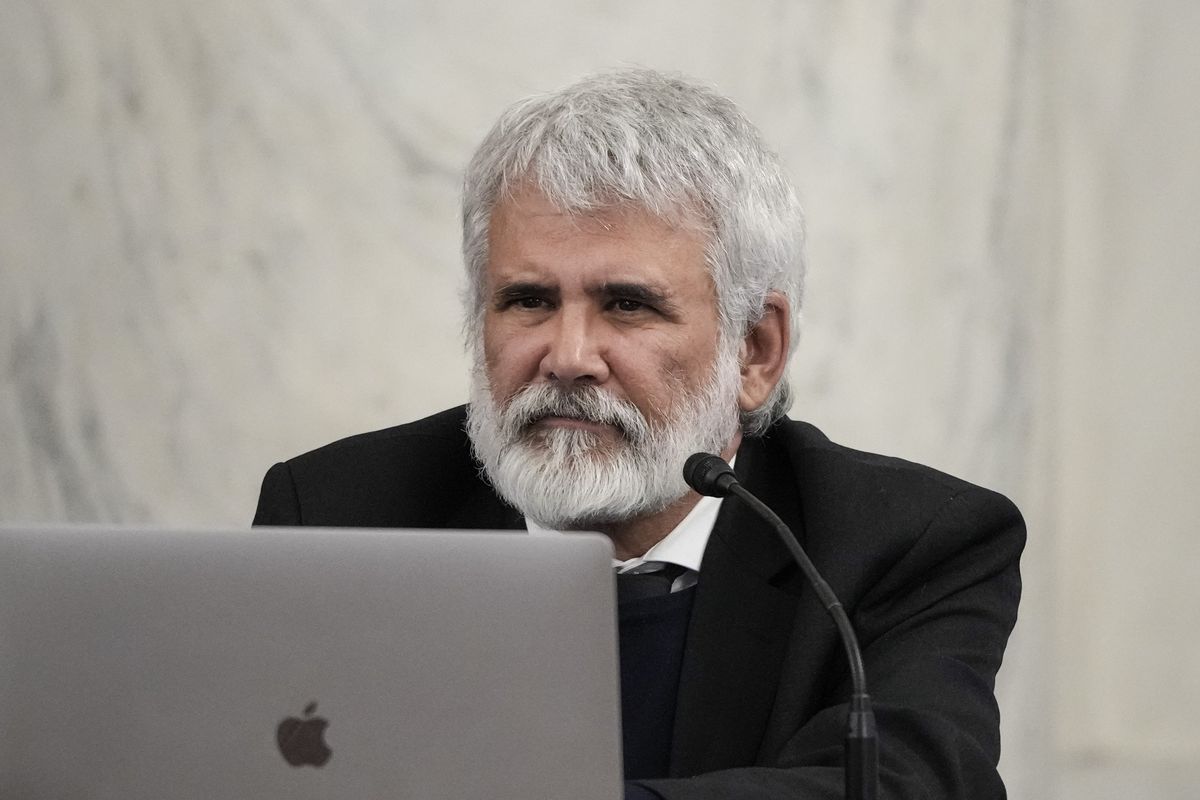 «I governi sono in guerra con noi.E Gates è più potente di certi Stati»