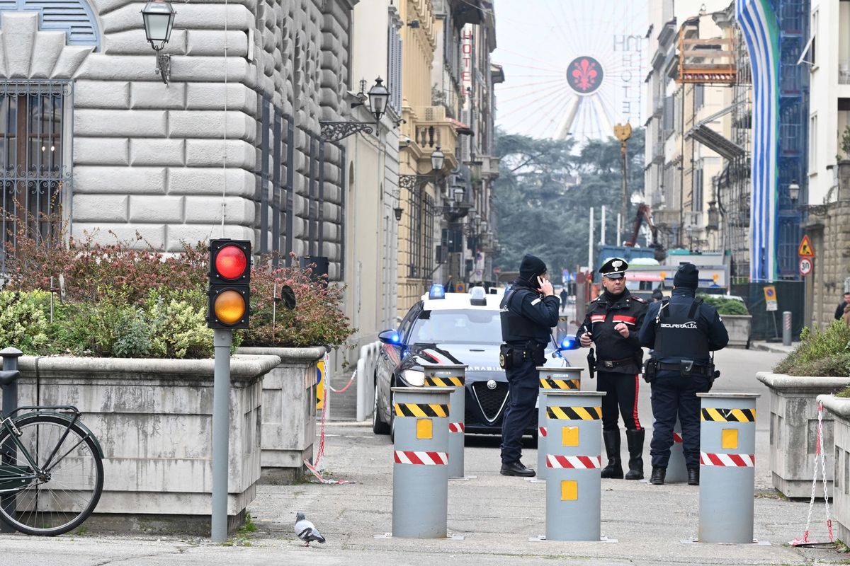 Attentato Firenze, giordano in cella. La Procura indaga per terrorismo