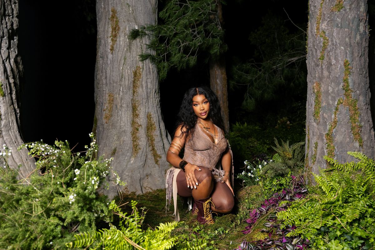 Mastercard’s GRAMMY Awards campaign raises awareness for forest restoration with a unique giveaway from SZA debut Saturn performance