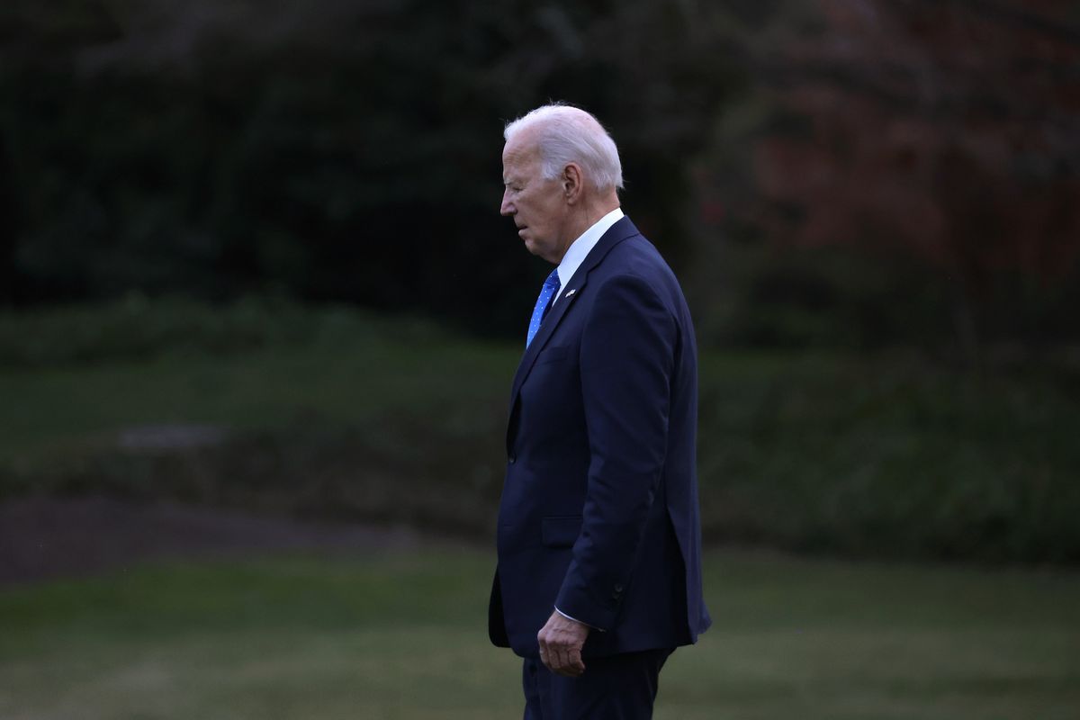 L’élite democratica e il «deep State» si stanno preparando a scaricare Biden