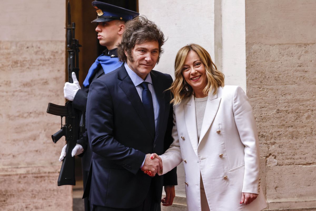 Milei porta il suo «verbo» in Italia. «Il comunismo è malattia mentale»