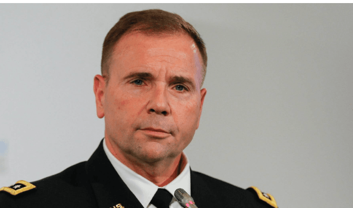 Retired Three-Star General Ben Hodges Slams Trump As 'Mafia Type'