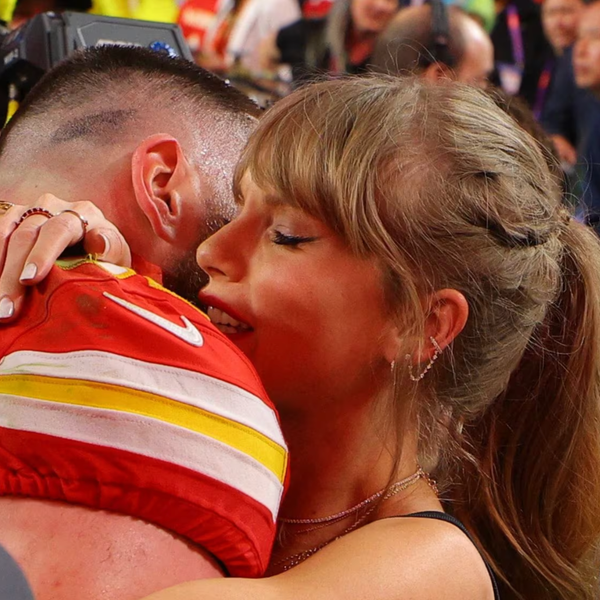 Far-Right Media Still Pushing Super Bowl Conspiracy Theories