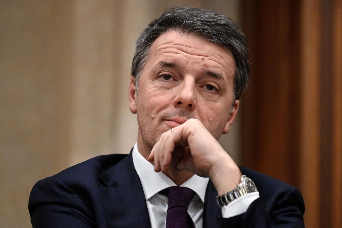 Renzi appende la penna al chiodo. Lascia la direzione del «Riformista»