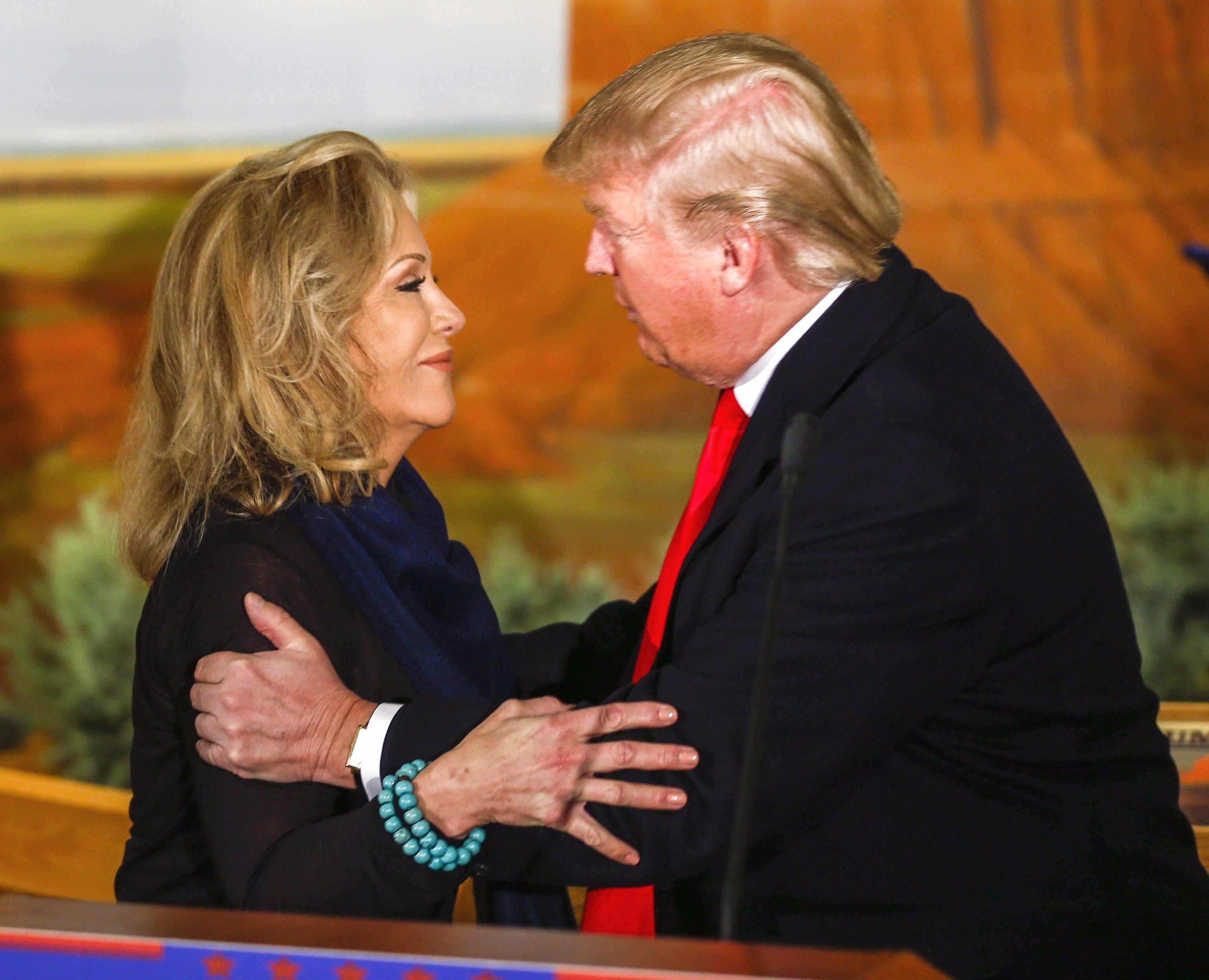 Aissa Wayne: «Mio padre John Wayne voterebbe Donald Trump»